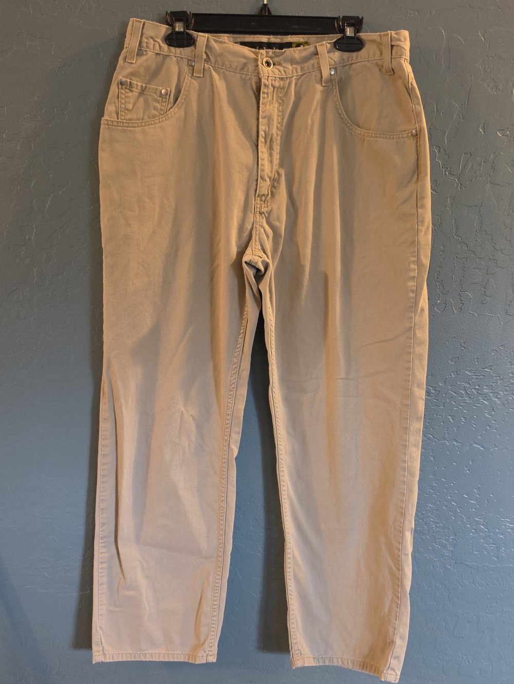 90's VTG Levi's Silver Tab Men’s Loose Straight Jeans in Light Khaki